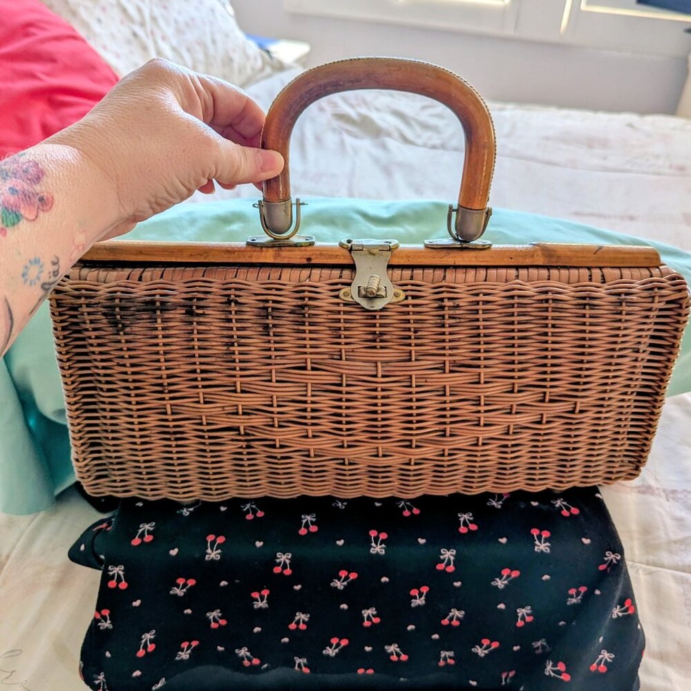 Vintage 1950's-1960's Brown Wicker Purse-Made In Hong Kong-Cotton Fruit Lining